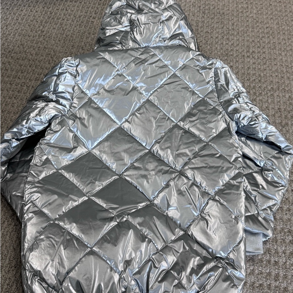 GAP Metallic Silver Hooded Kids Quilted Puffer Coat - Picture 4 of 4